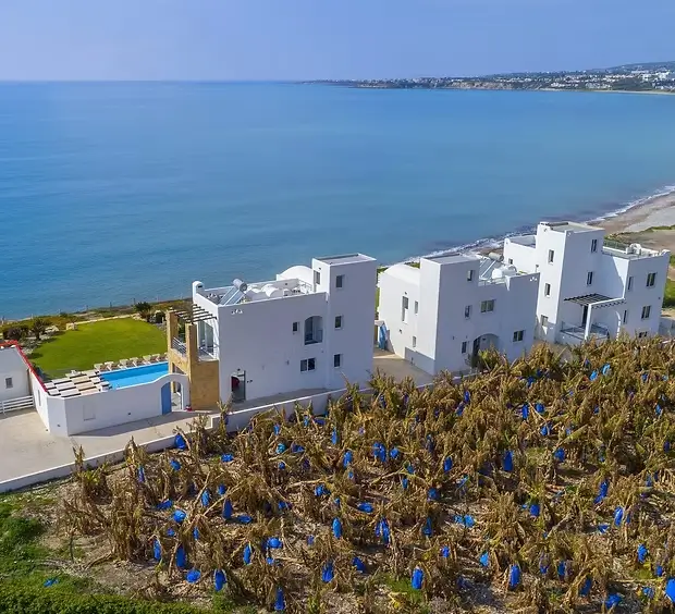 kek_korall_villa_kulfoldi_eskuvo