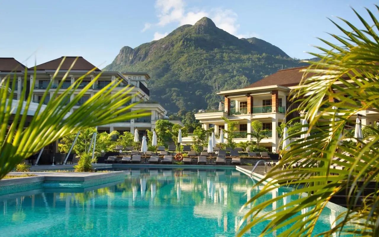 tengerparti_eskuvo_seychelles_savoy_2